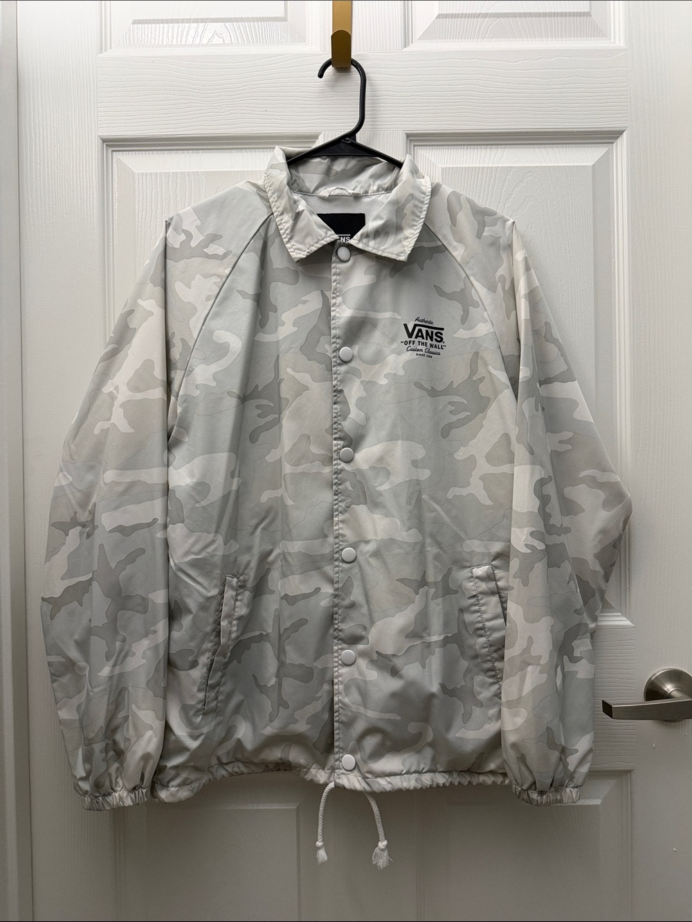 Vans Men’s White and Cream Camo Windbreaker Coach Jacket
